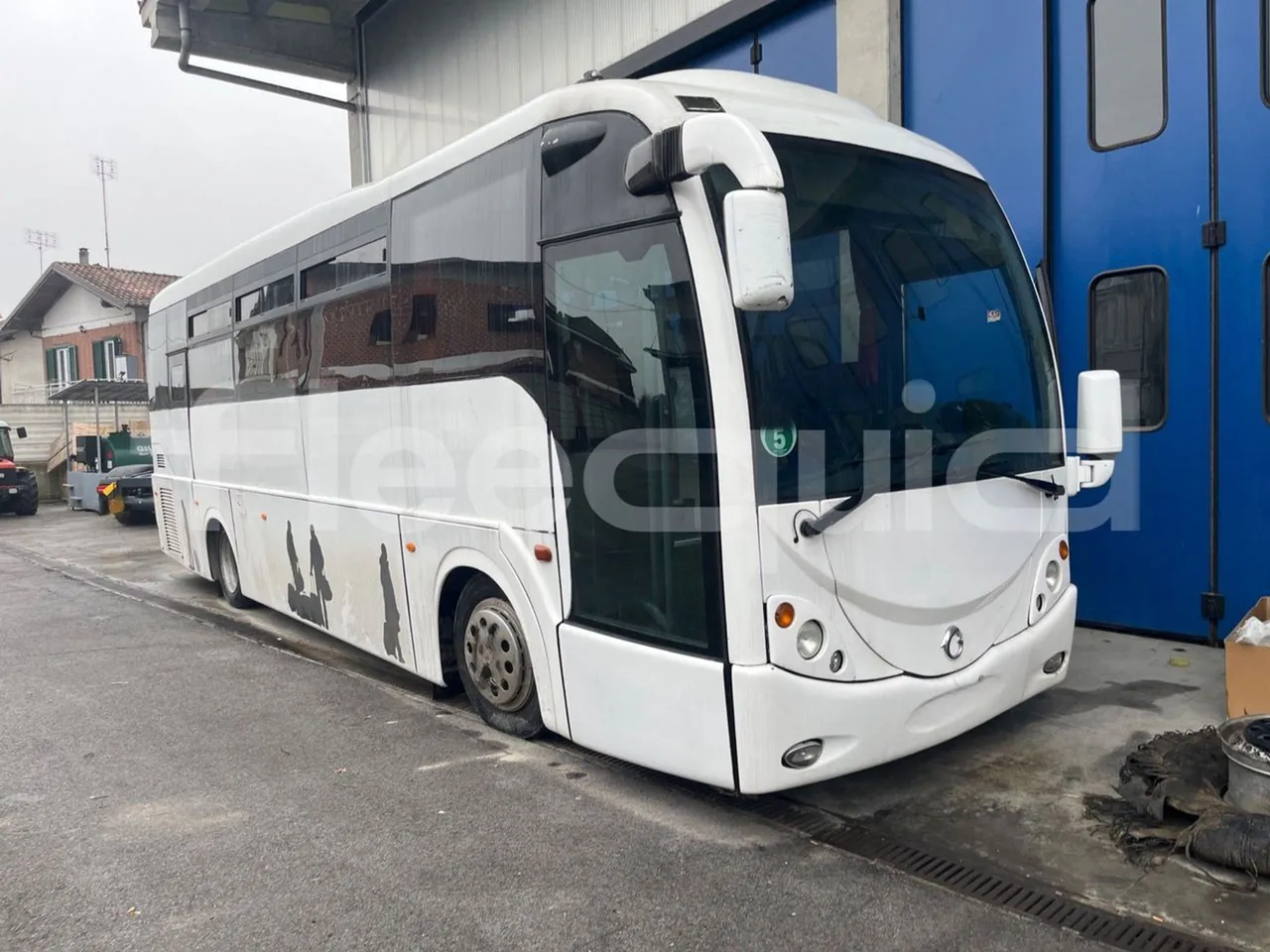 Irisbus Orlandi PL 41.5 395E.9.27 - Euro3 - 194kW - 9.700mt - Base cover photo
