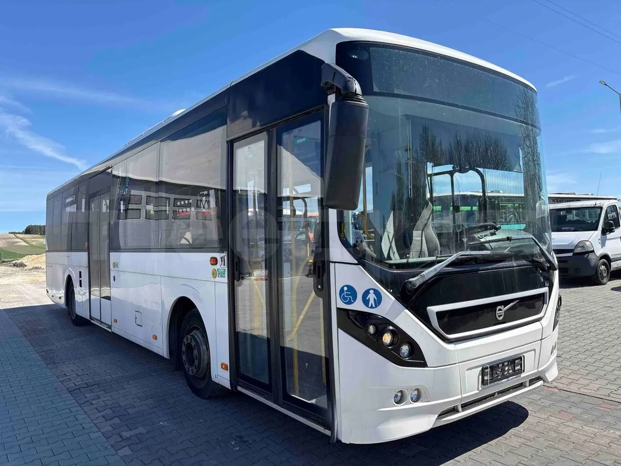 Volvo 8900LE B7R - EUR5 - 213kW - 12.097m - Base cover photo