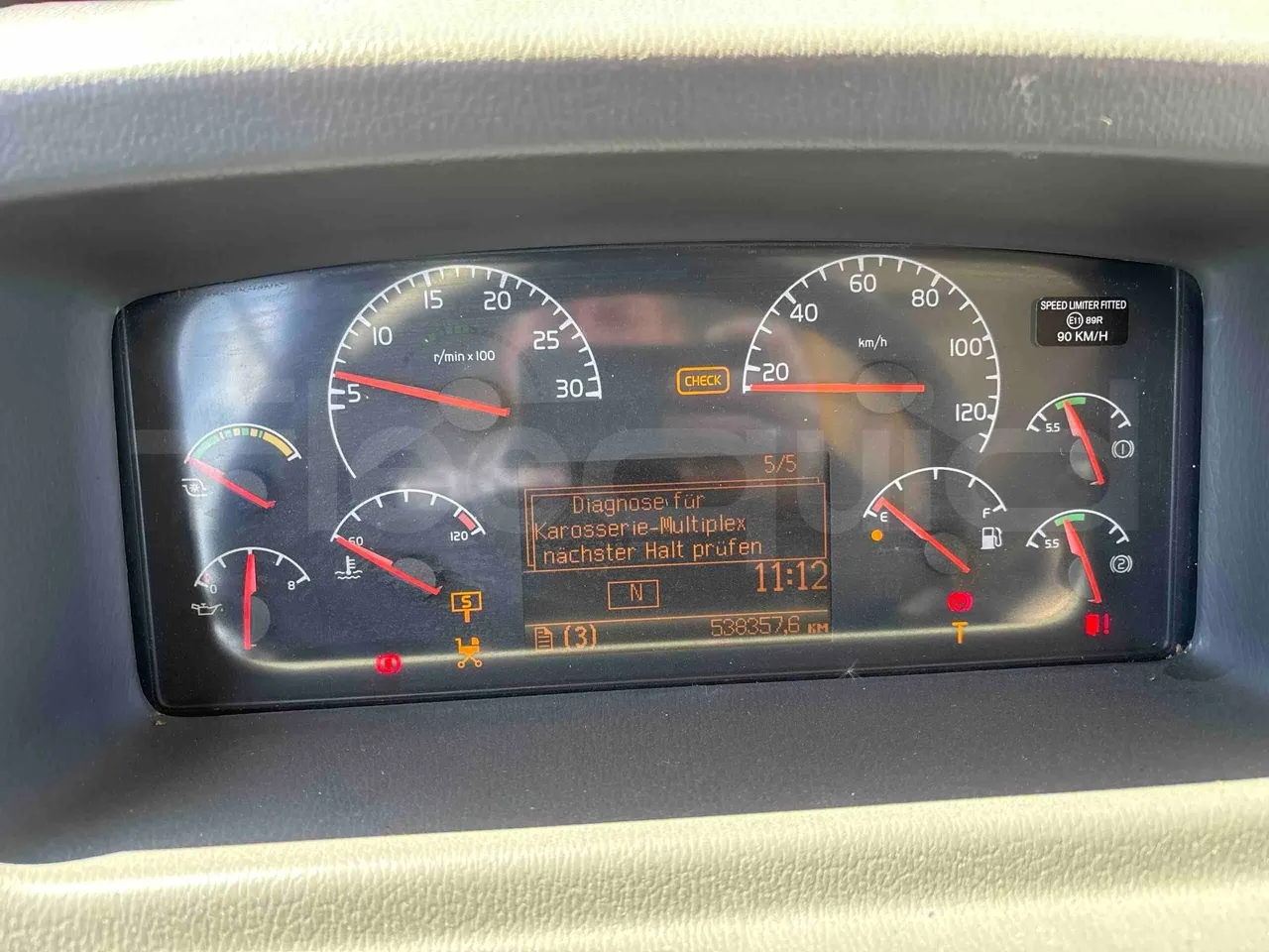 Volvo 8900LE B7R - EUR5 - 213kW - 12.097m - dashboard lights on
