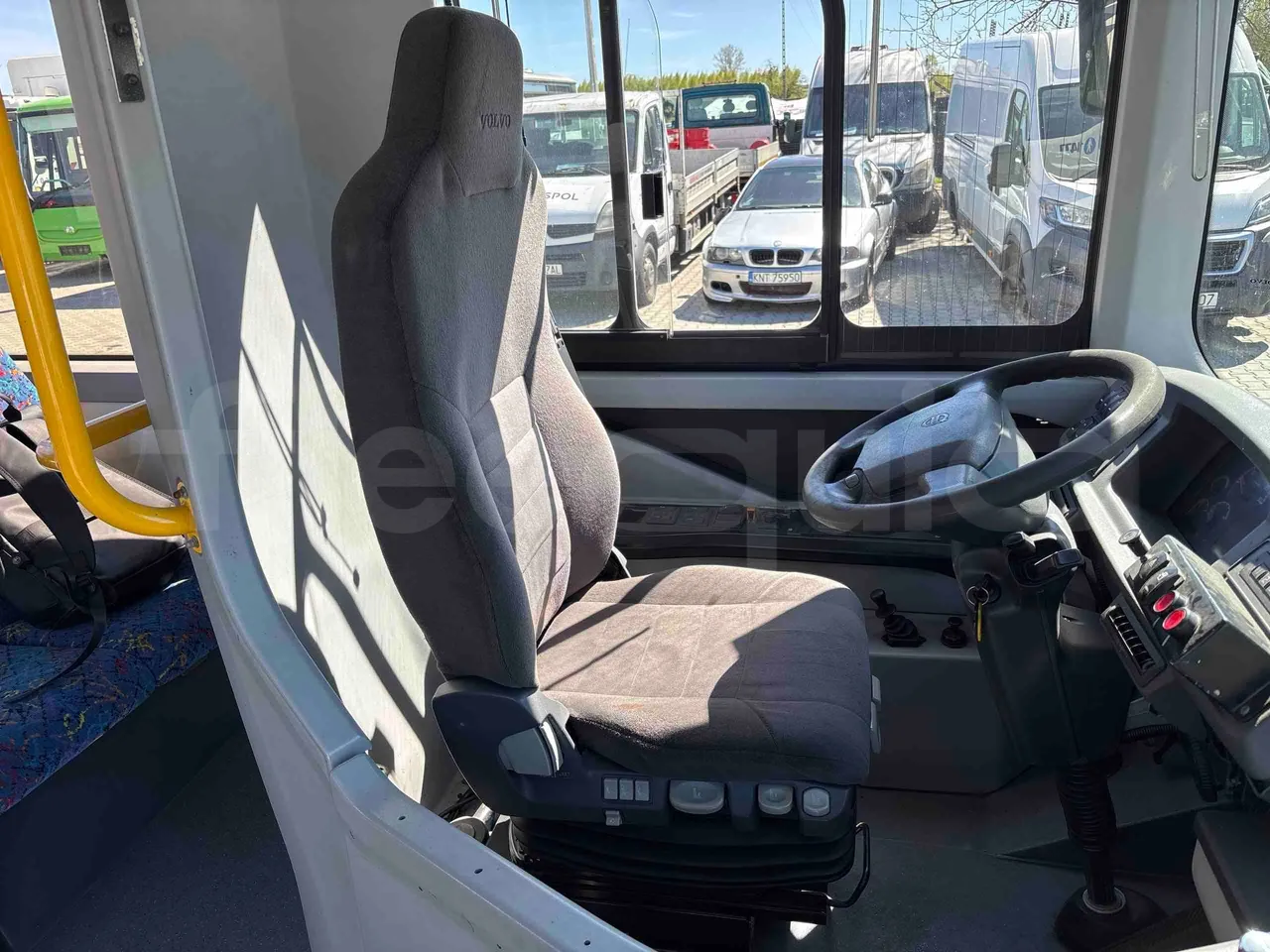 Volvo 8900LE B7R - EUR5 - 213kW - 12.097m - driver's seat photo