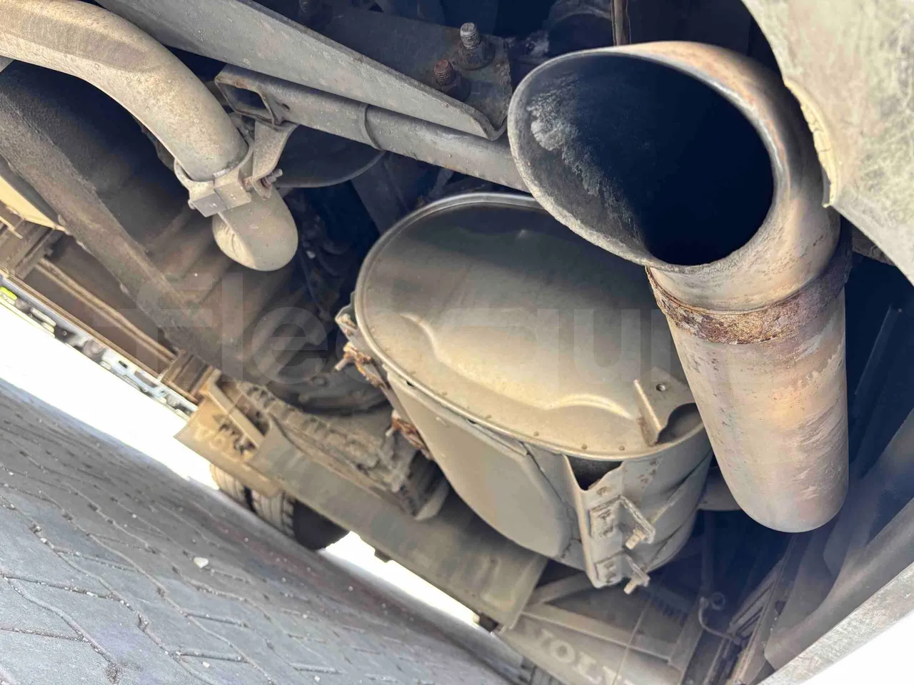 Volvo 8900LE B7R - EUR5 - 213kW - 12.097m - exhaust photo