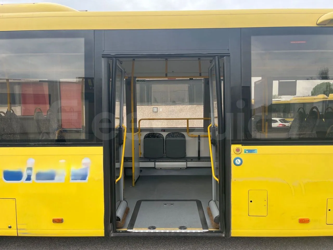 Volvo B4SC 7900  - Euro6 - 177kW - 12.134mt - front door 2 open