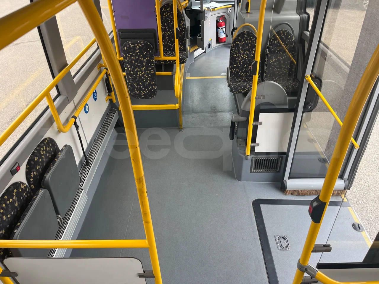 Volvo B4SC 7900  - Euro6 - 177kW - 12.134mt - disabled area photo