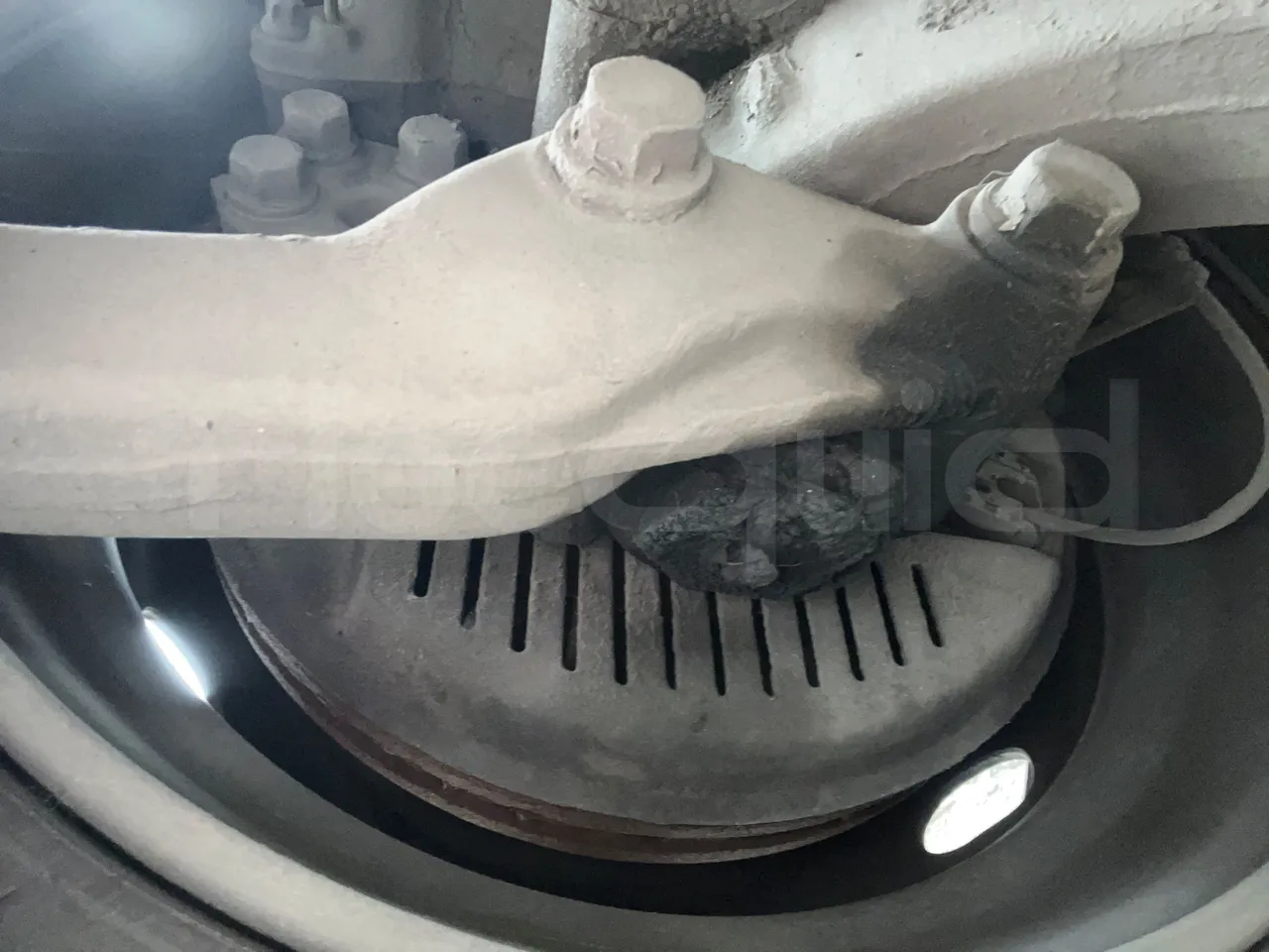 Volvo B4SC 7900  - Euro6 - 177kW - 12.134mt - front discs left