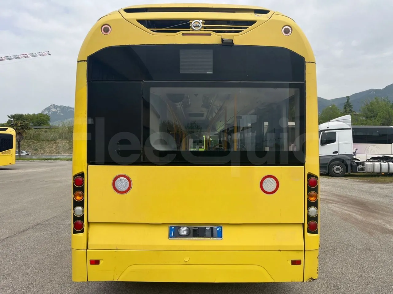 Volvo B4SC 7900  - Euro6 - 177kW - 12.134mt - rear hatch closed