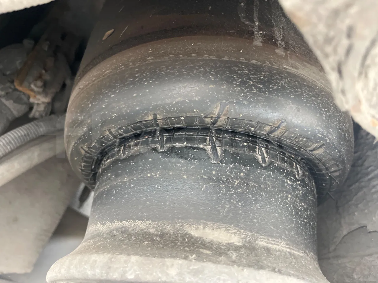 Volvo B4SC 7900  - Euro6 - 177kW - 12.134mt - axle 2 shock absorbers 2 left