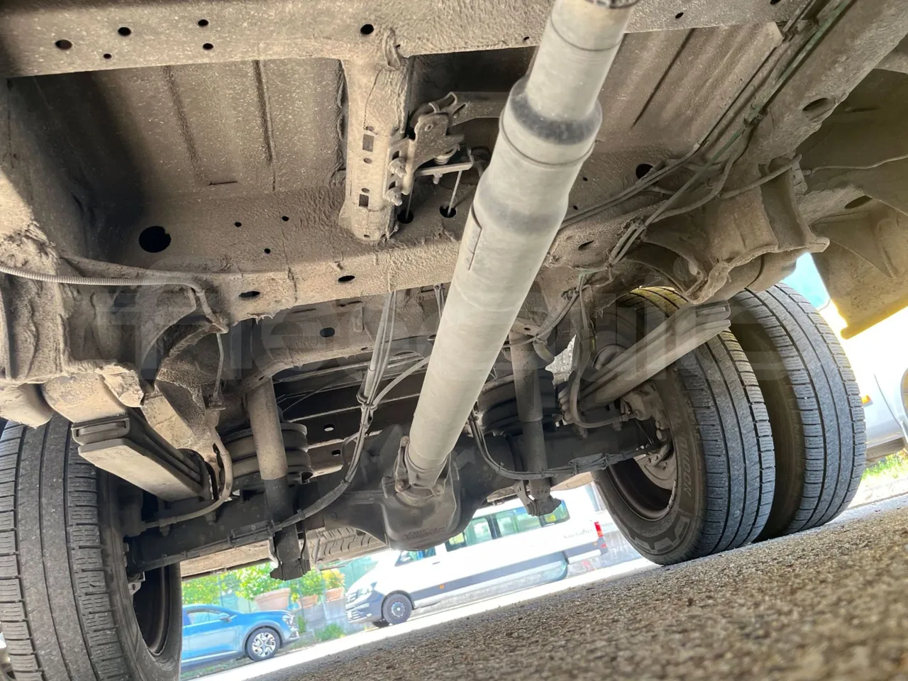 Mercedes-Benz MB906 BB50/Euro 6 - 120 Kw - 7,361 Mt - axle 2 discs left