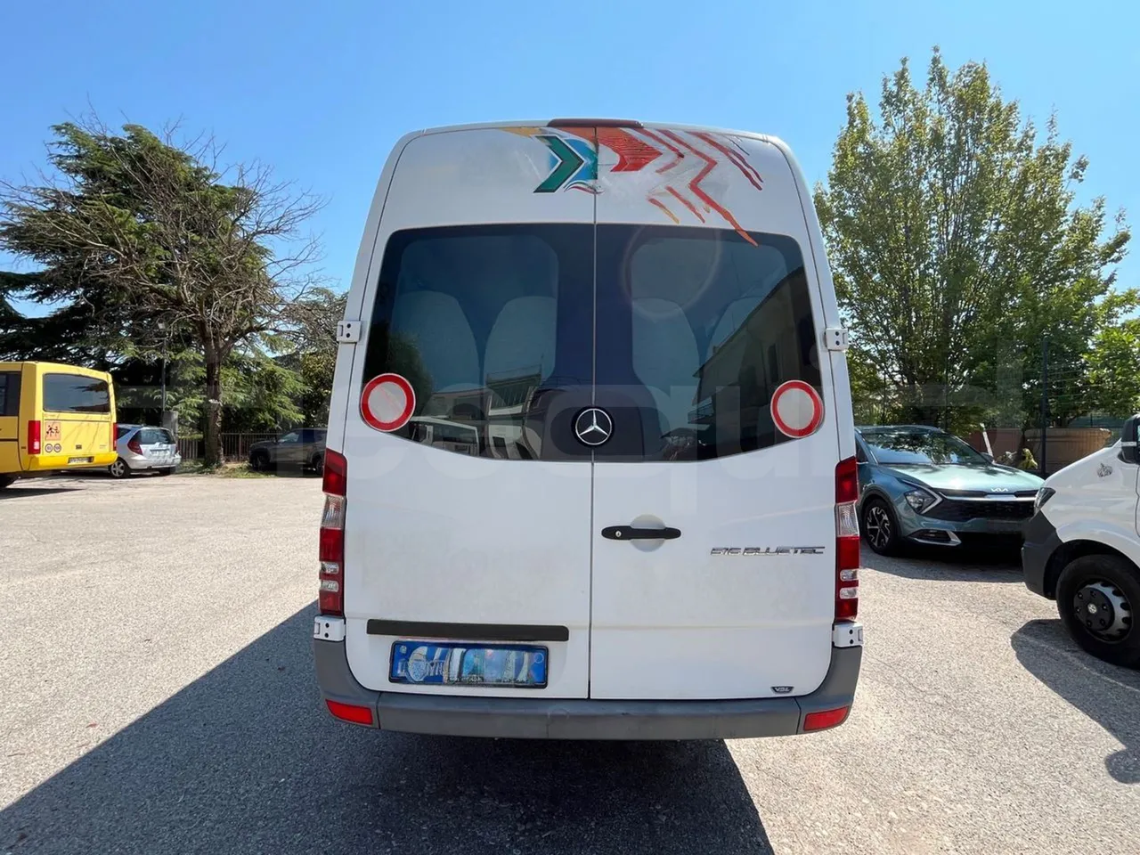 Mercedes-Benz MB906 BB50/Euro 6 - 120 Kw - 7,361 Mt - rear hatch closed