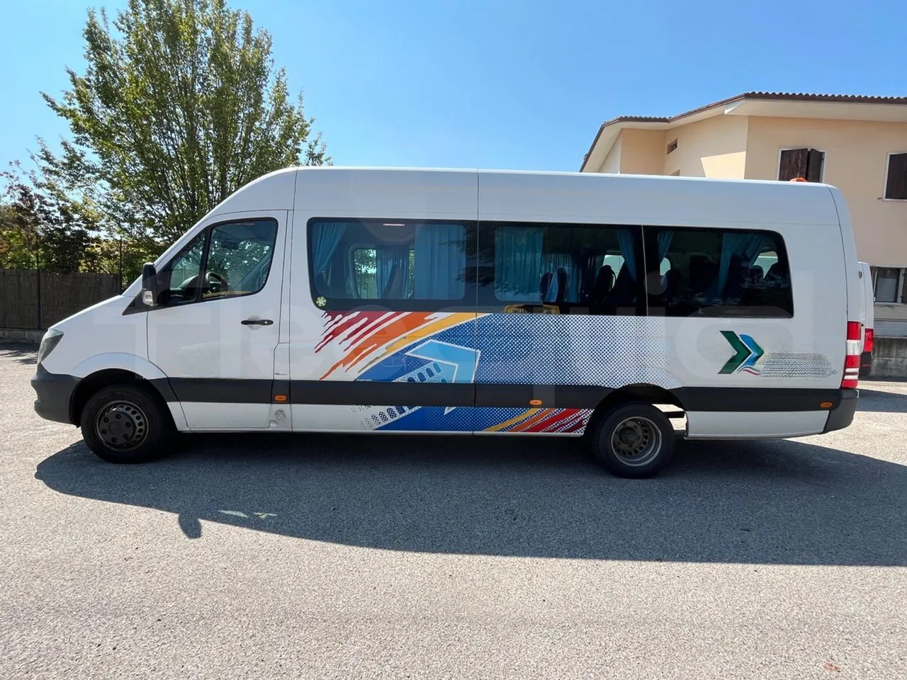 Mercedes-Benz MB906 BB50/Euro 6 - 120 Kw - 7,361 Mt - left side photo