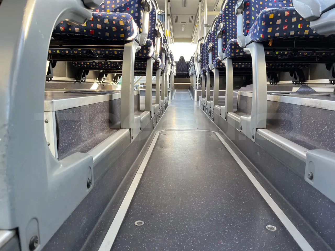 Mercedes-Benz Integro E5 4 - Euro5 - 220kW - 12.140mt - seat brackets photo