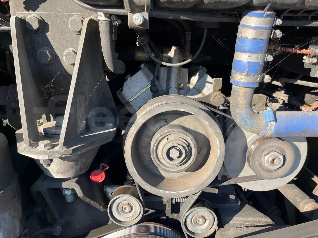 Mercedes-Benz Integro E5 4 - Euro5 - 220kW - 12.140mt - air conditioning compressor