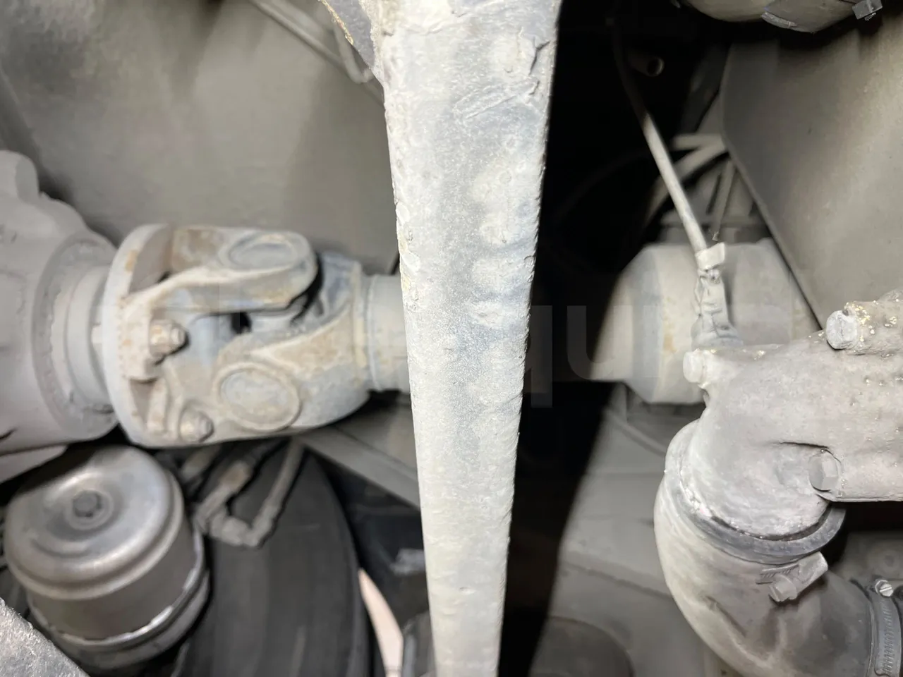 Mercedes-Benz Integro E5 4 - Euro5 - 220kW - 12.140mt - driveshaft photo