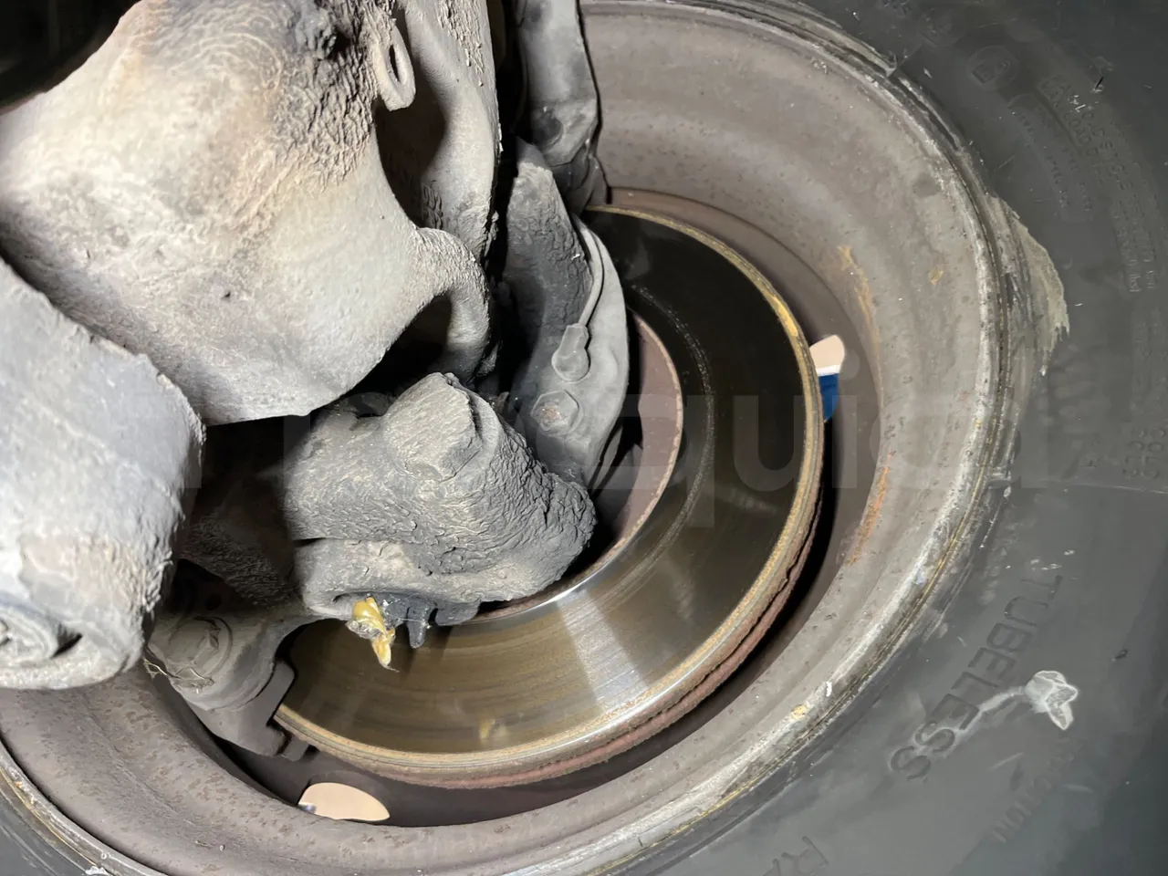 Mercedes-Benz Integro E5 4 - Euro5 - 220kW - 12.140mt - front discs right