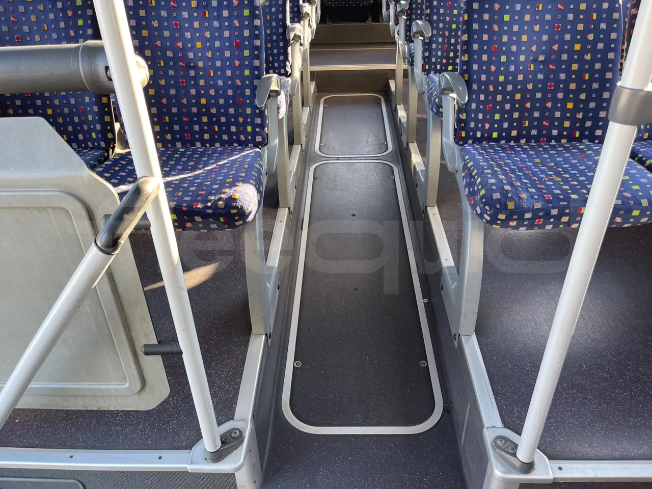 Mercedes-Benz Integro E5 4 - Euro5 - 220kW - 12.140mt - floor hatches photo