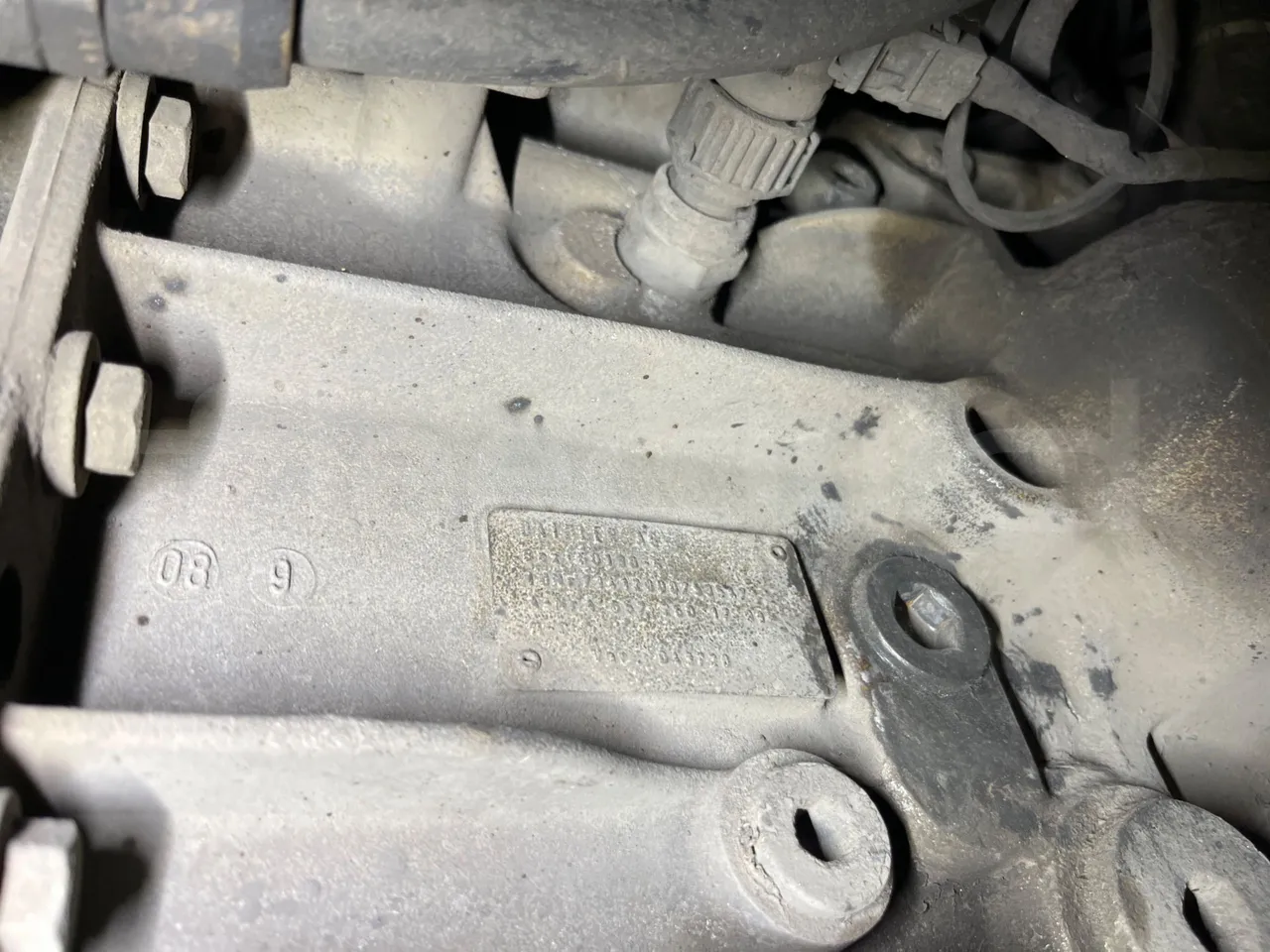 Mercedes-Benz Integro E5 4 - Euro5 - 220kW - 12.140mt - gearbox plate photo