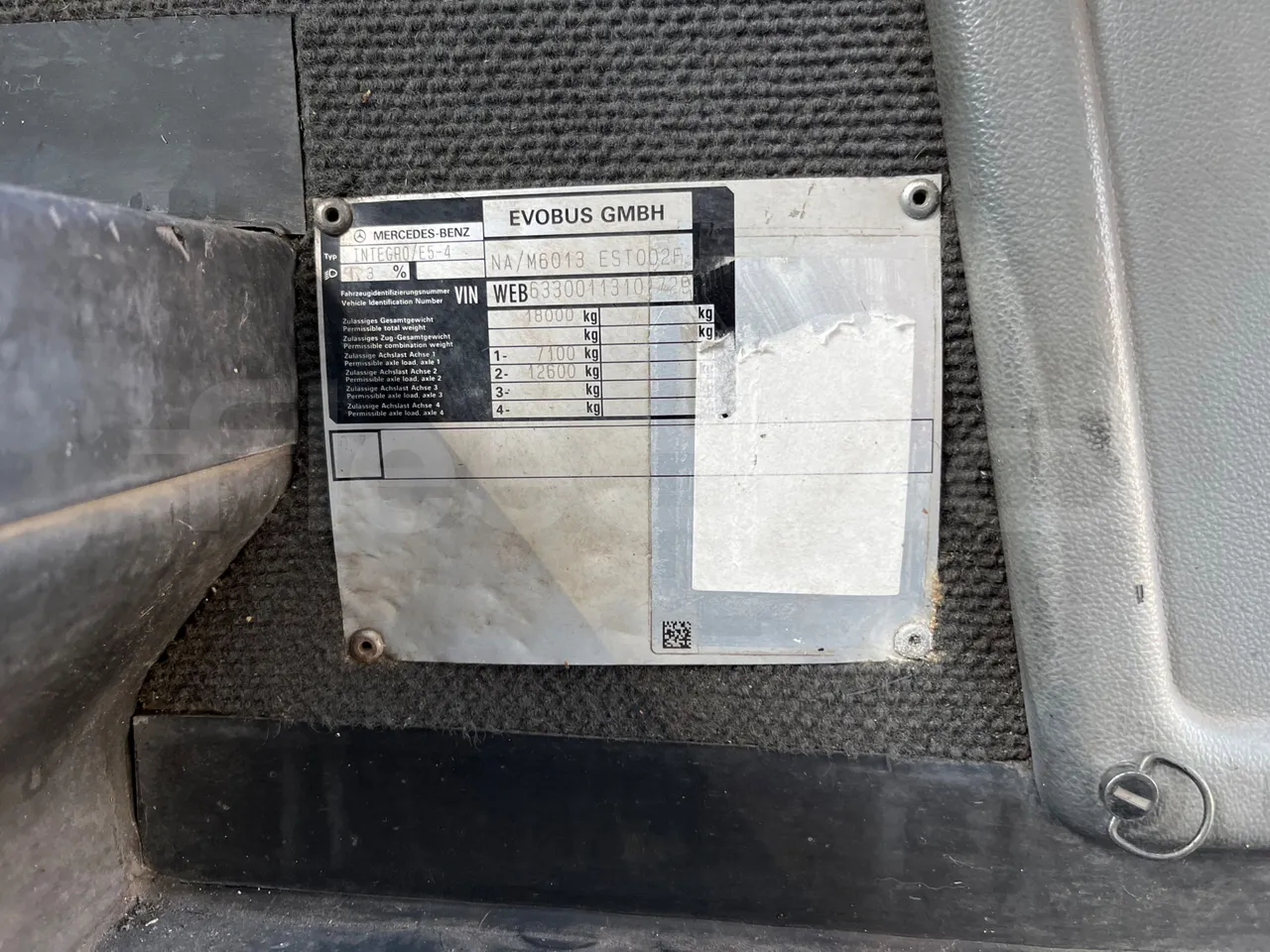 Mercedes-Benz Integro E5 4 - Euro5 - 220kW - 12.140mt - vehicle plate photo