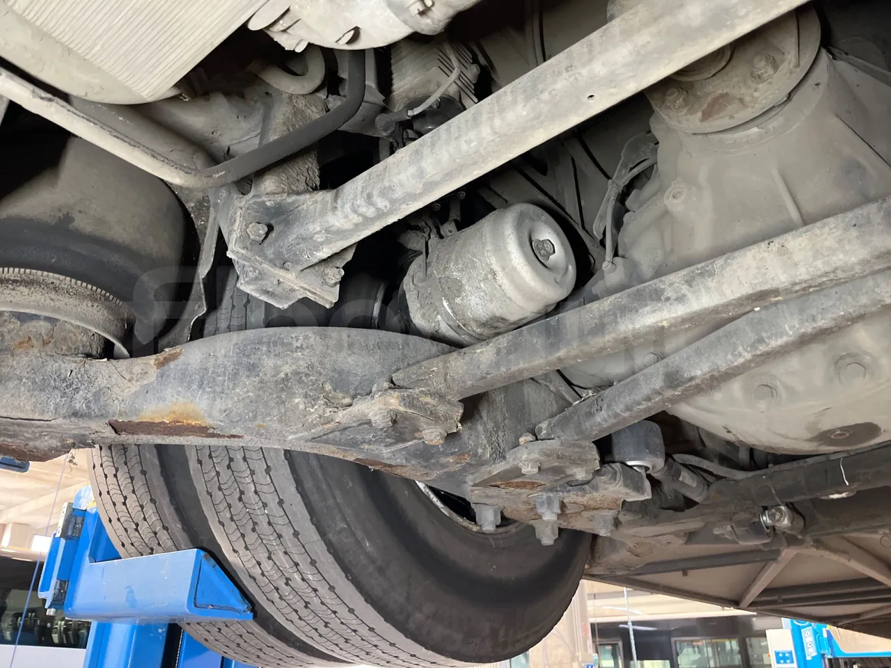 Mercedes-Benz Integro E5 4 - Euro5 - 220kW - 12.140mt - axle 3 left side