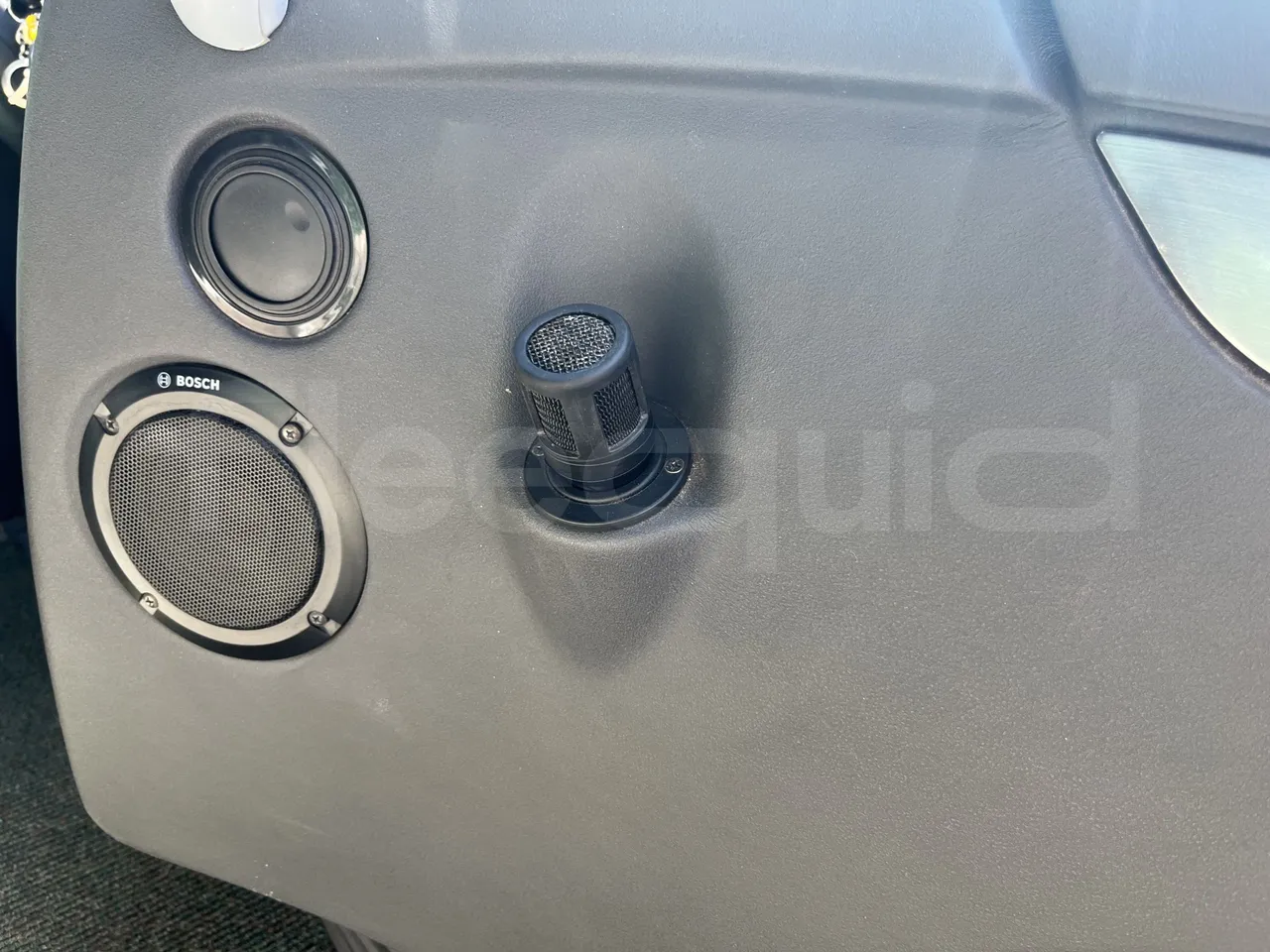 Irizar i6 - Hostess Microphone
