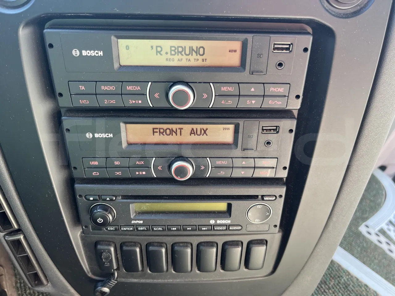 Irizar i6 - Radio