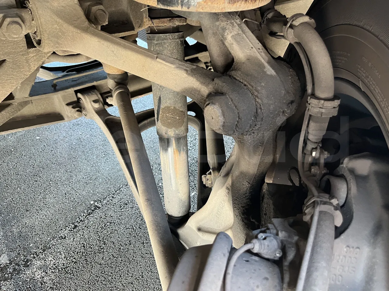 Irizar i6 - First Axle Shock Absorbers Left Side
