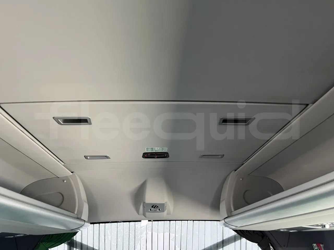 Irizar i6 - Roof Hatch 2