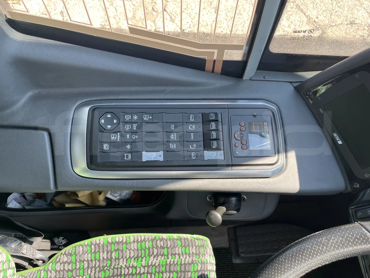 Irizar i6 - Onboard Device 3 Left Side