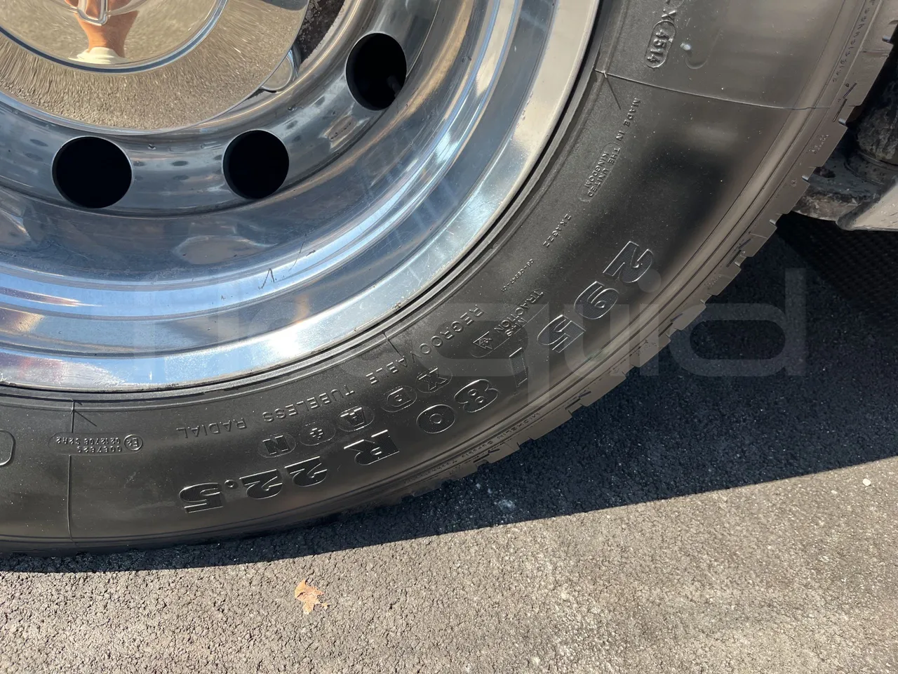Irizar i6 - Second Axle Left Side: Tyre Size