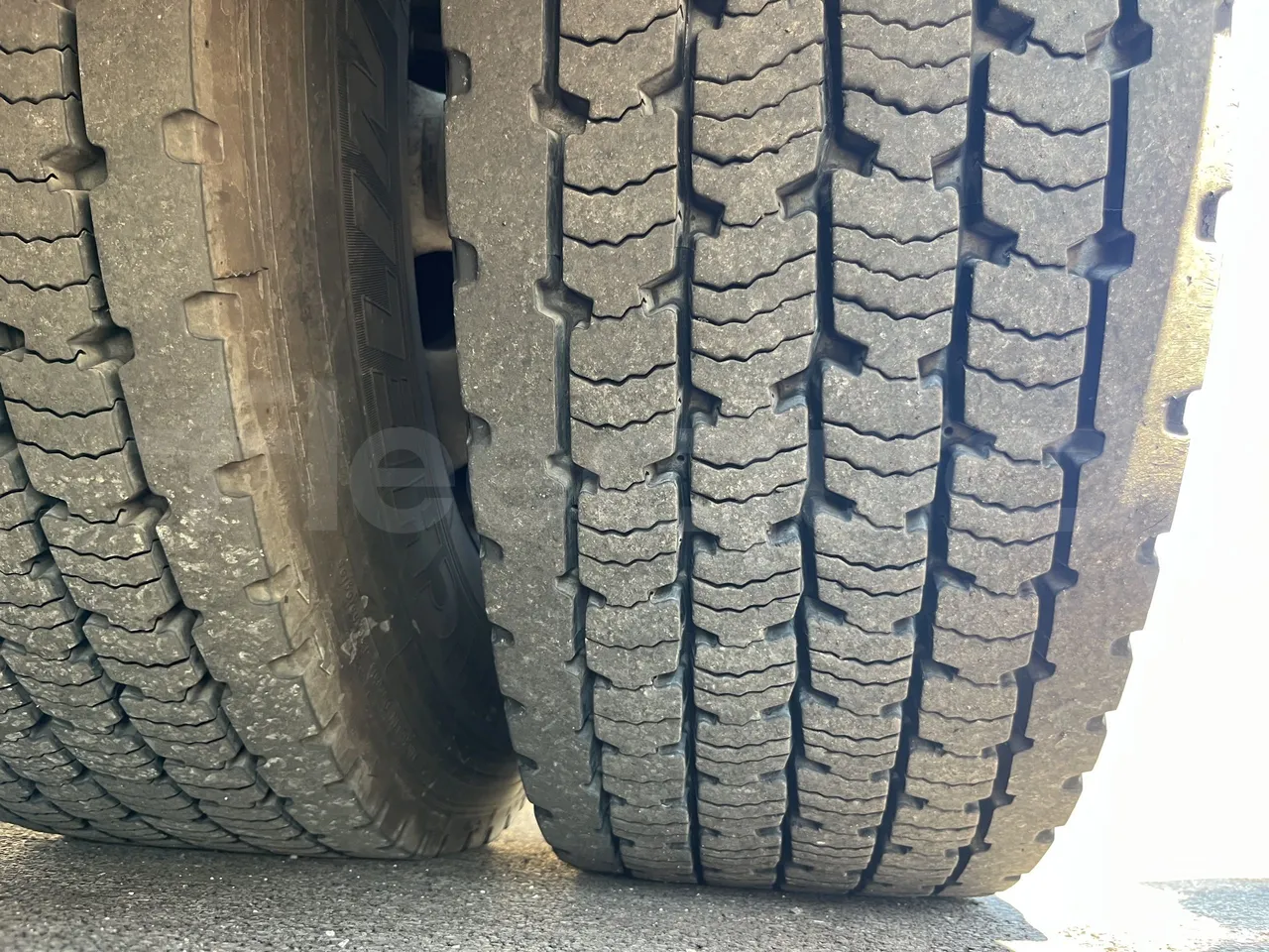Irizar i6 - Second Axle Left Side: Tyre Tread