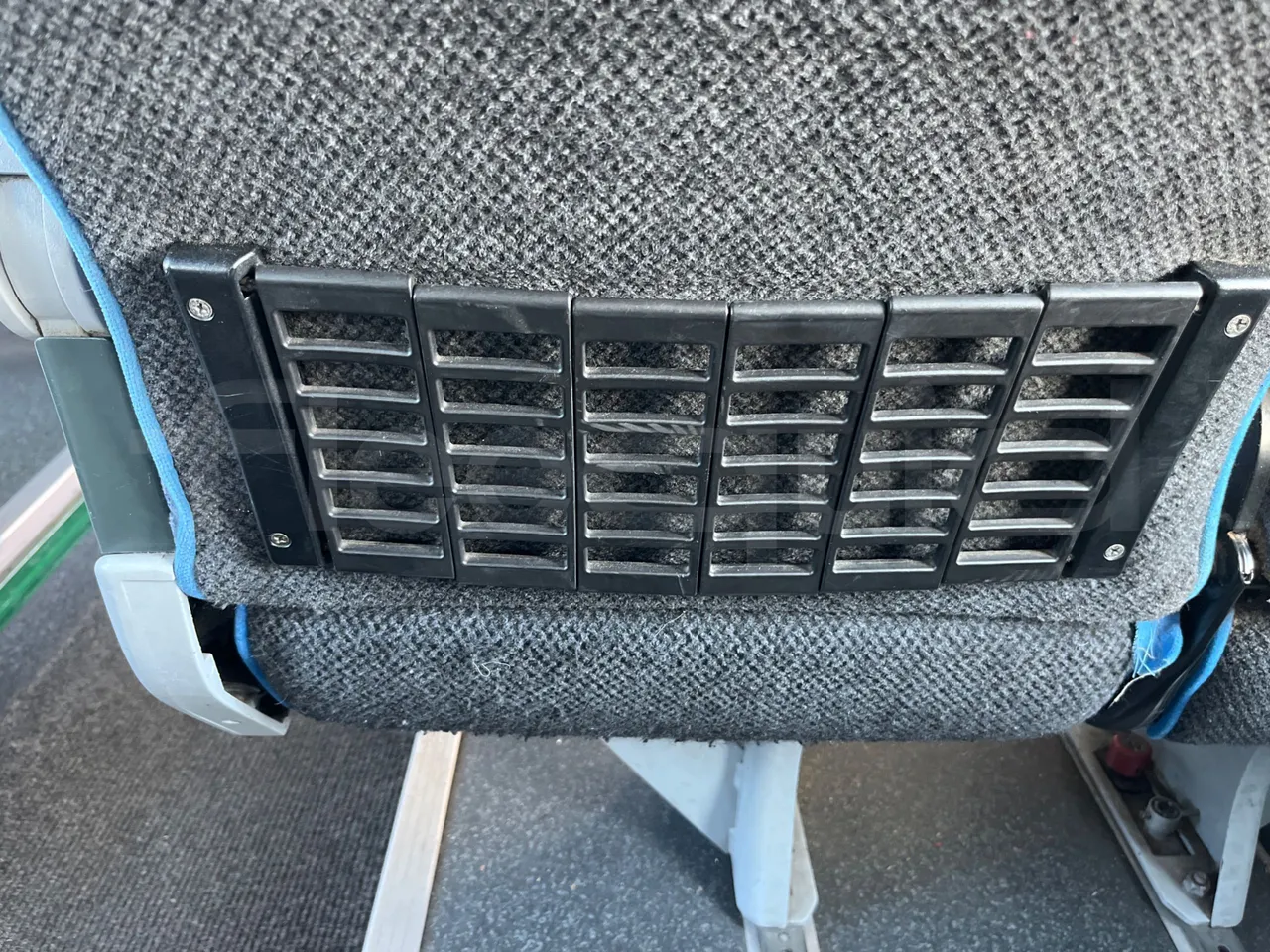 Irizar Scania K380EB - EUR4 - 279kW - 12m - mesh detail photo