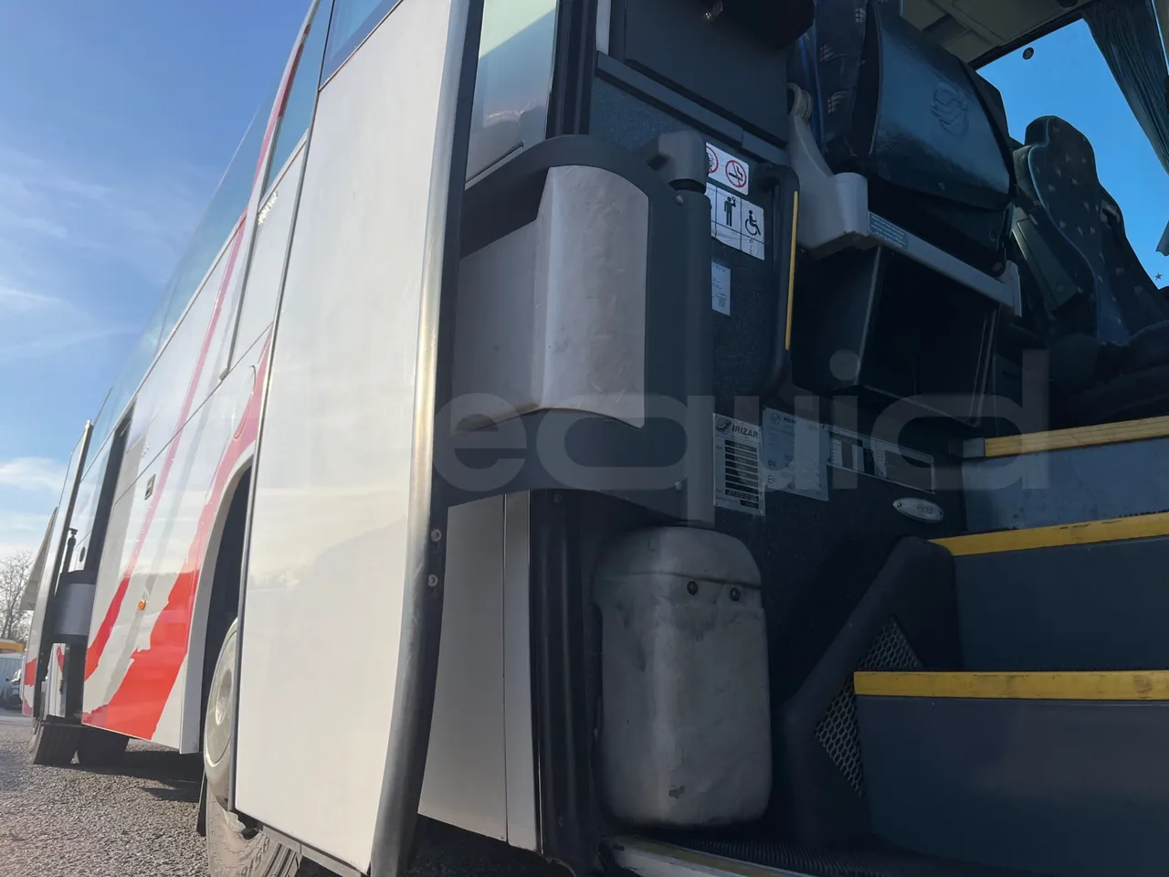 Irizar Scania K380EB - EUR4 - 279kW - 12m - door mechanism photo
