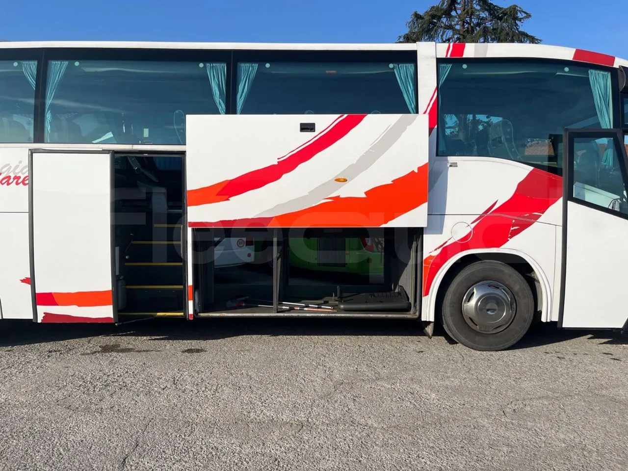 Irizar Scania K380EB - EUR4 - 279kW - 12m - luggage rack photo