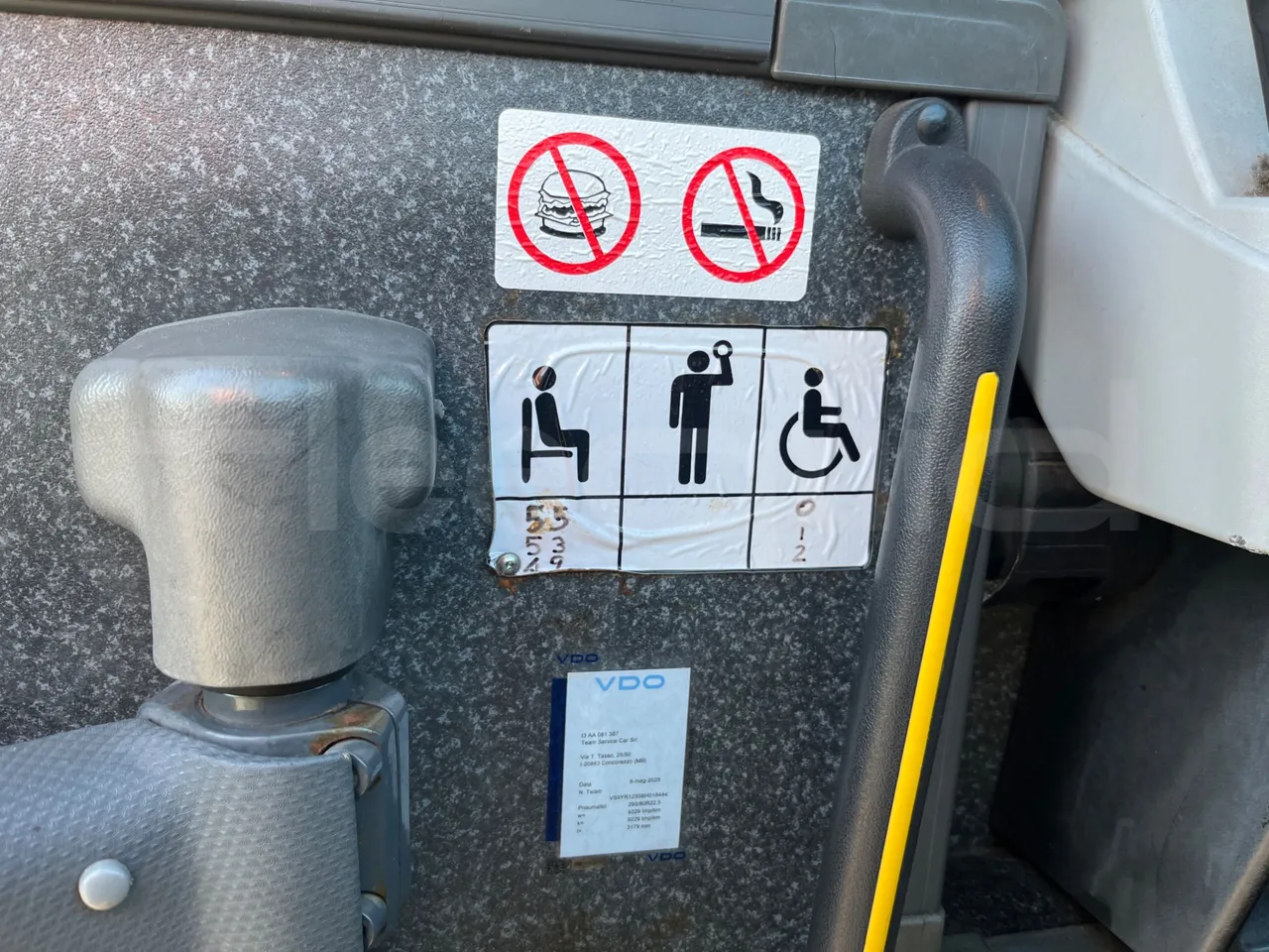 Irizar Scania K380EB - EUR4 - 279kW - 12m - seat plate photo