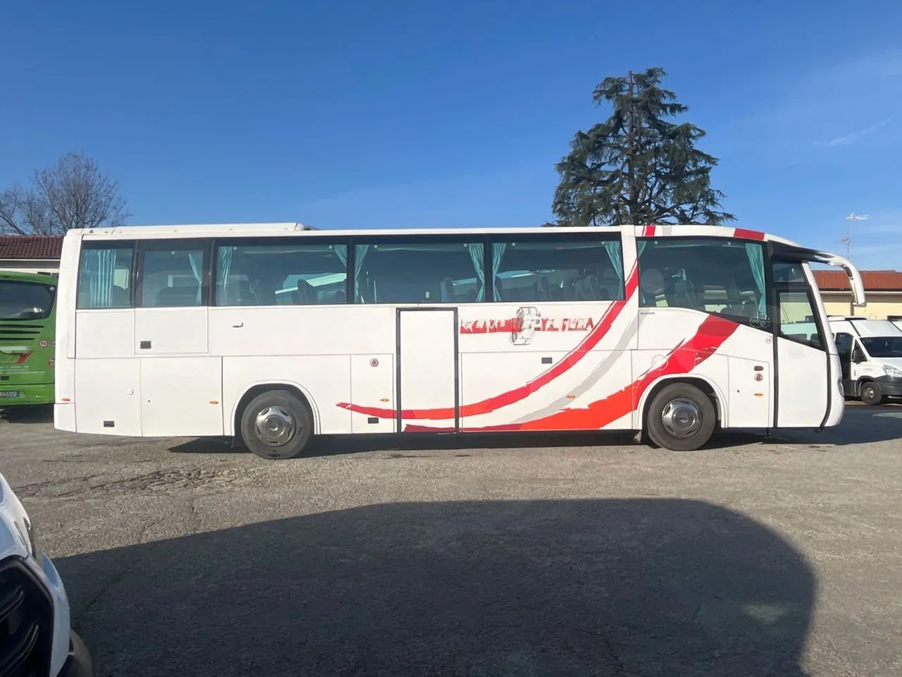 Irizar Scania K380EB - EUR4 - 279kW - 12m - right side doors closed