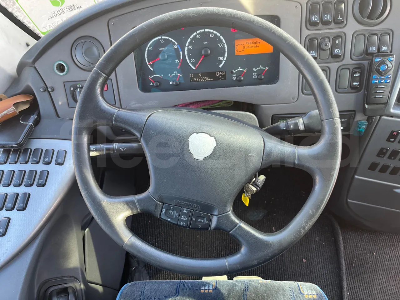 Irizar Scania K380EB - EUR4 - 279kW - 12m - steering wheel photo