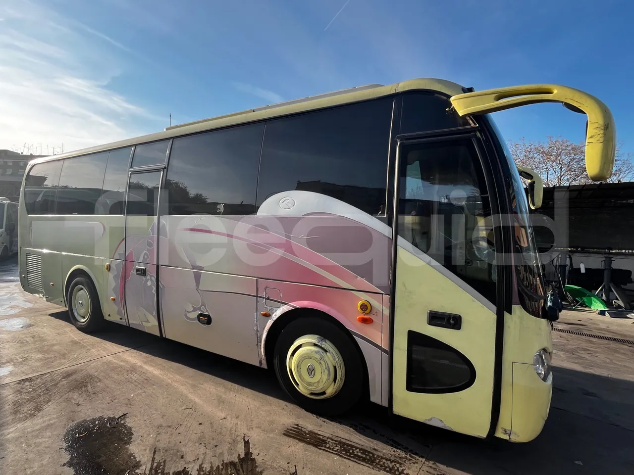 King Long XMQ6900 XMQ6900 - Euro5 - 178kW - 8.995mt - 3/4 front right doors