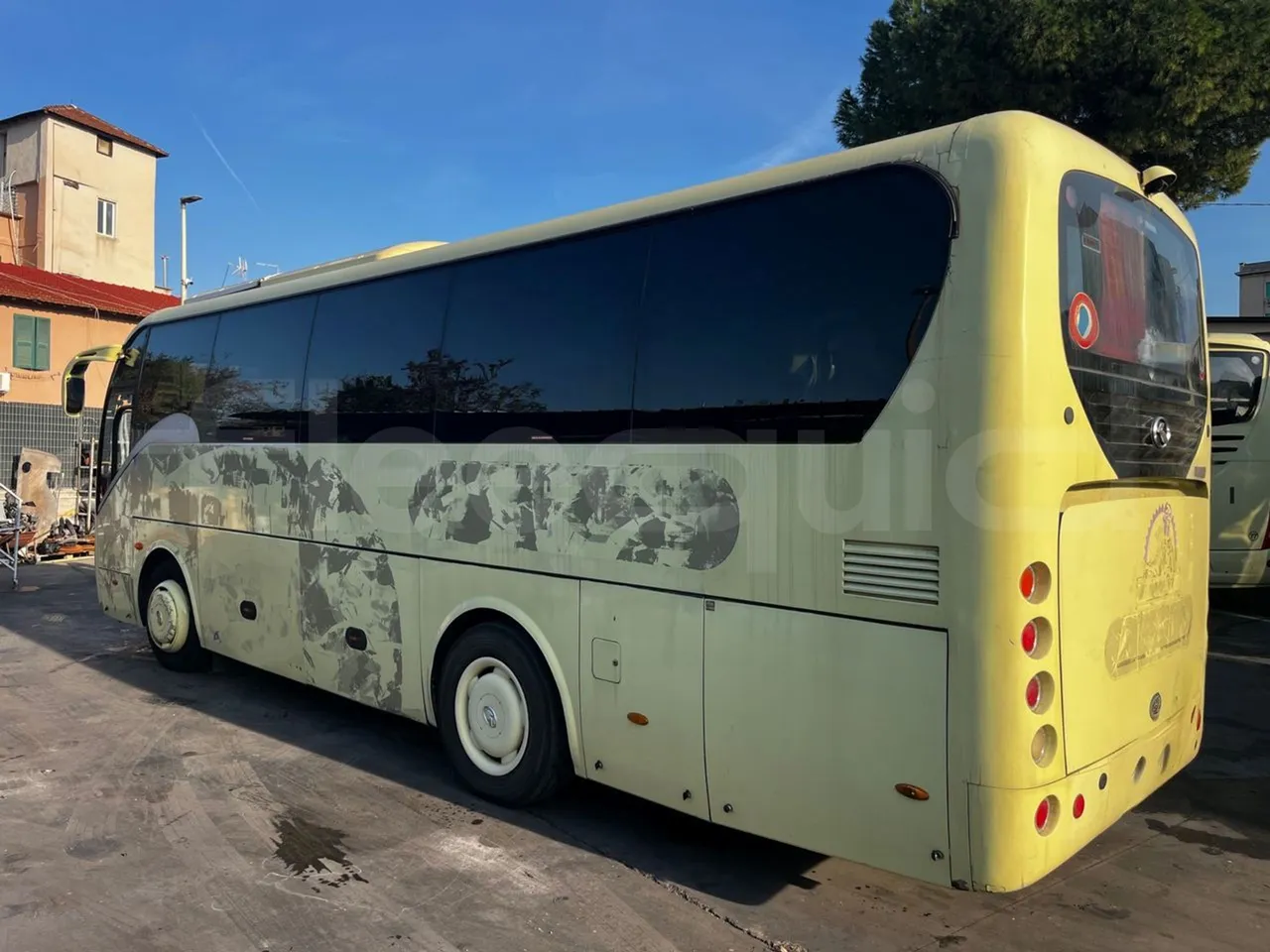 King Long XMQ6900 XMQ6900 - Euro5 - 178kW - 8.995mt - 3/4 left rear side