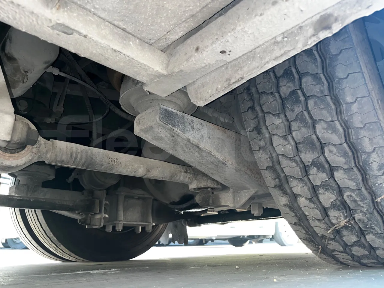 King Long XMQ6900 XMQ6900 - Euro5 - 178kW - 8.995mt - axle 2 discs right