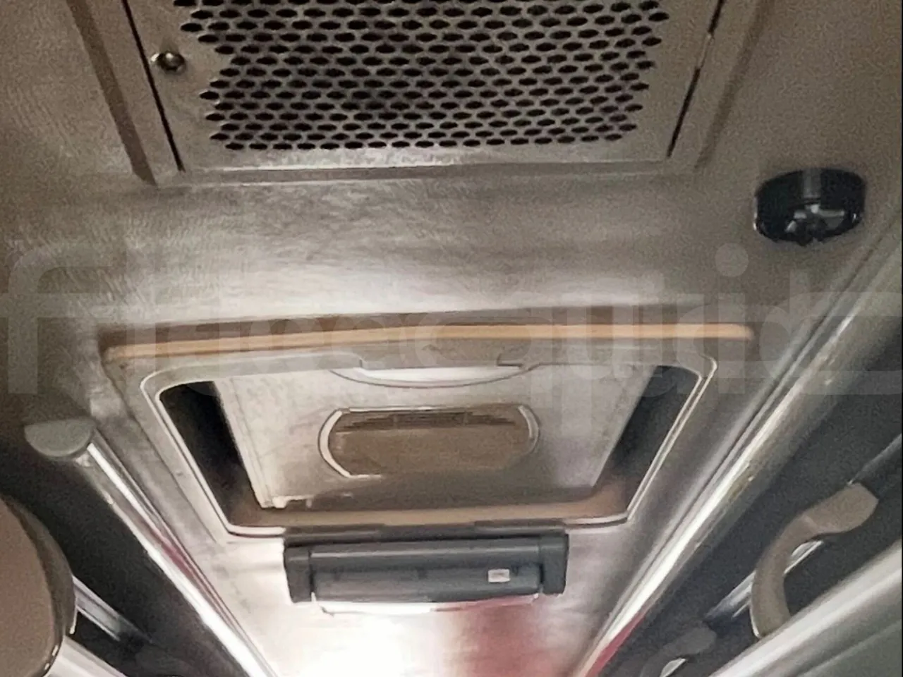 King Long XMQ6900 XMQ6900 - Euro5 - 178kW - 8.995mt - roof hatch 2