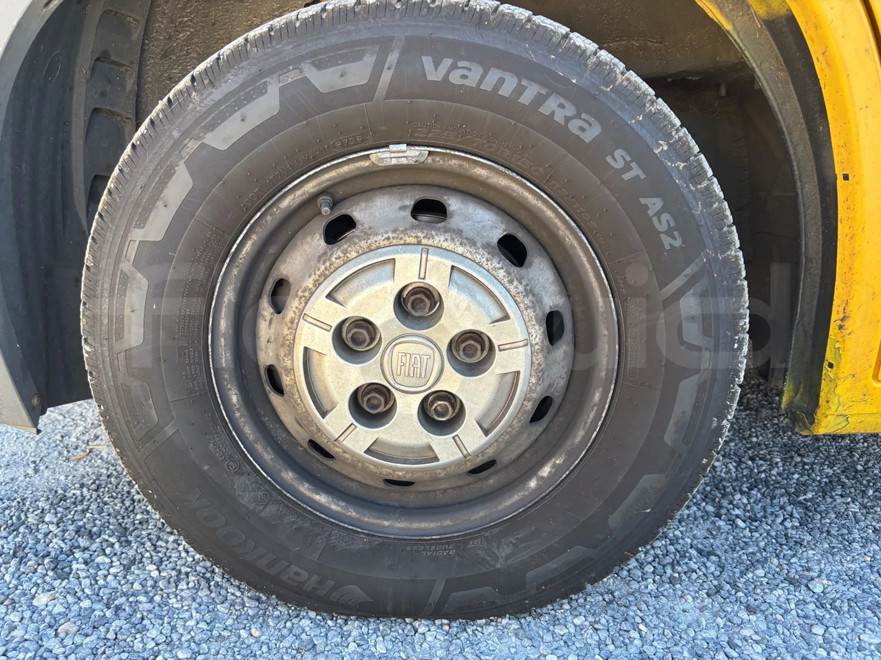 Fiat Ducato - First Axle Left Side: Complete Tyre