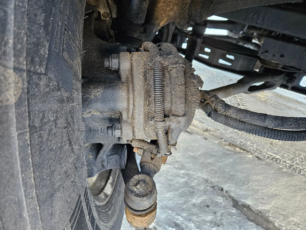 Mercedes-Benz Travego Travego - Euro 6 - 350 kW - 13 mt - front brake calipers right