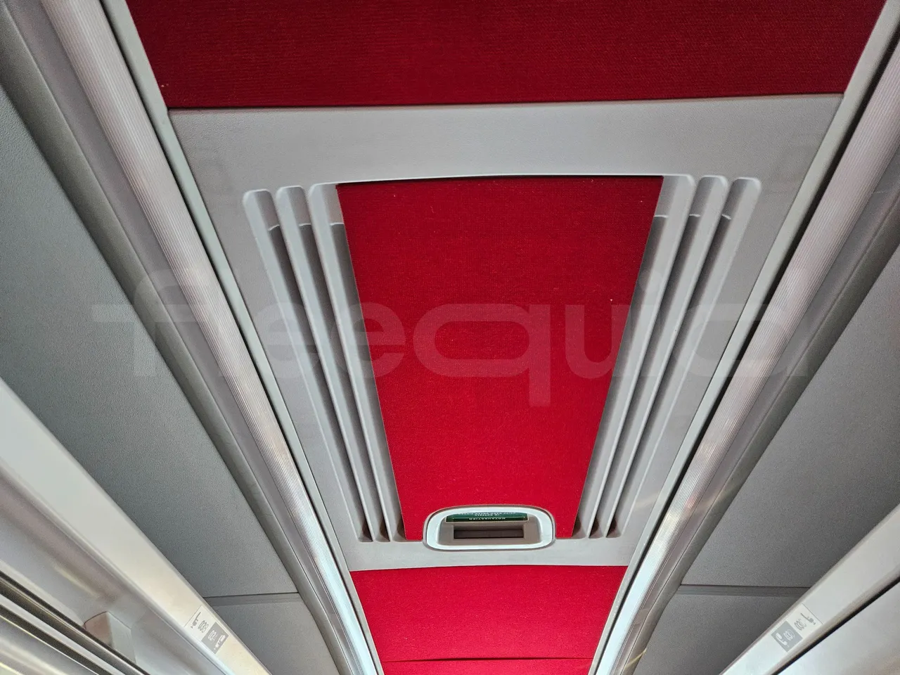 Mercedes-Benz Travego Travego - Euro 6 - 350 kW - 13 mt - roof hatch 1