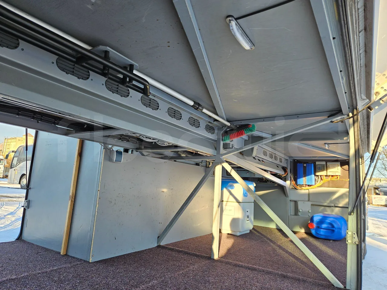 Mercedes-Benz Travego Travego - Euro 6 - 350 kW - 13 mt - internal frame rust check