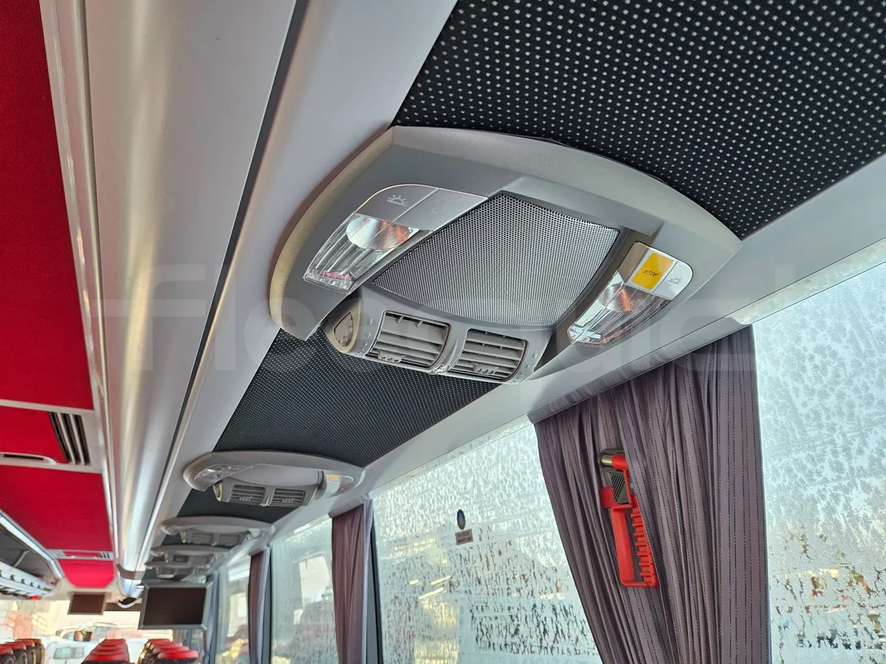 Mercedes-Benz Travego Travego - Euro 6 - 350 kW - 13 mt - overhead compartments photo