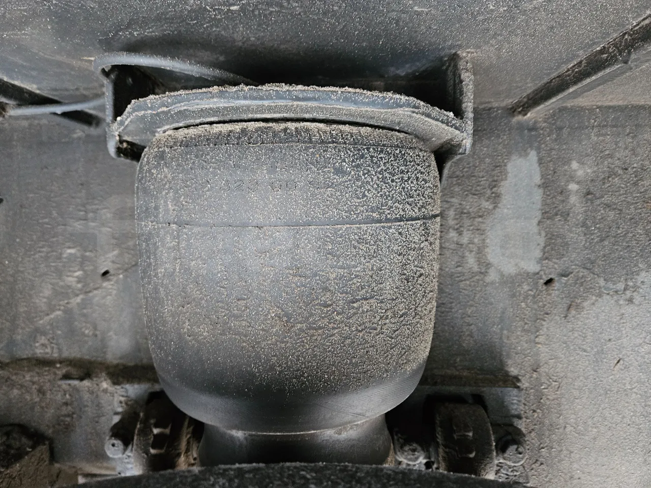 Mercedes-Benz Travego Travego - Euro 6 - 350 kW - 13 mt - axle 3 air springs 1 left