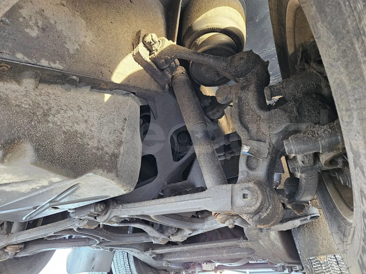 Mercedes-Benz Travego Travego - Euro 6 - 350 kW - 13 mt - axel 3 shock absorbers 1 right