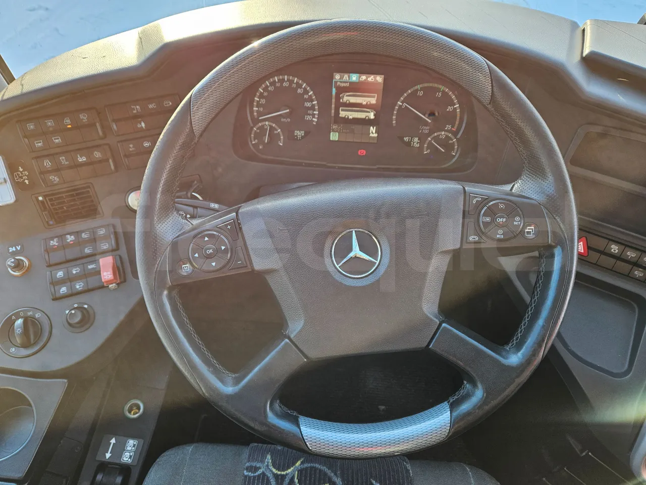 Mercedes-Benz Travego Travego - Euro 6 - 350 kW - 13 mt - steering wheel photo