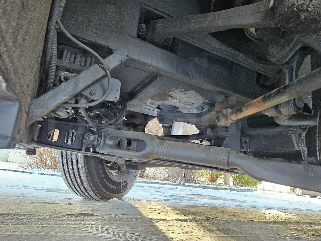 Mercedes-Benz Travego Travego - Euro 6 - 350 kW - 13 mt - front axle left side