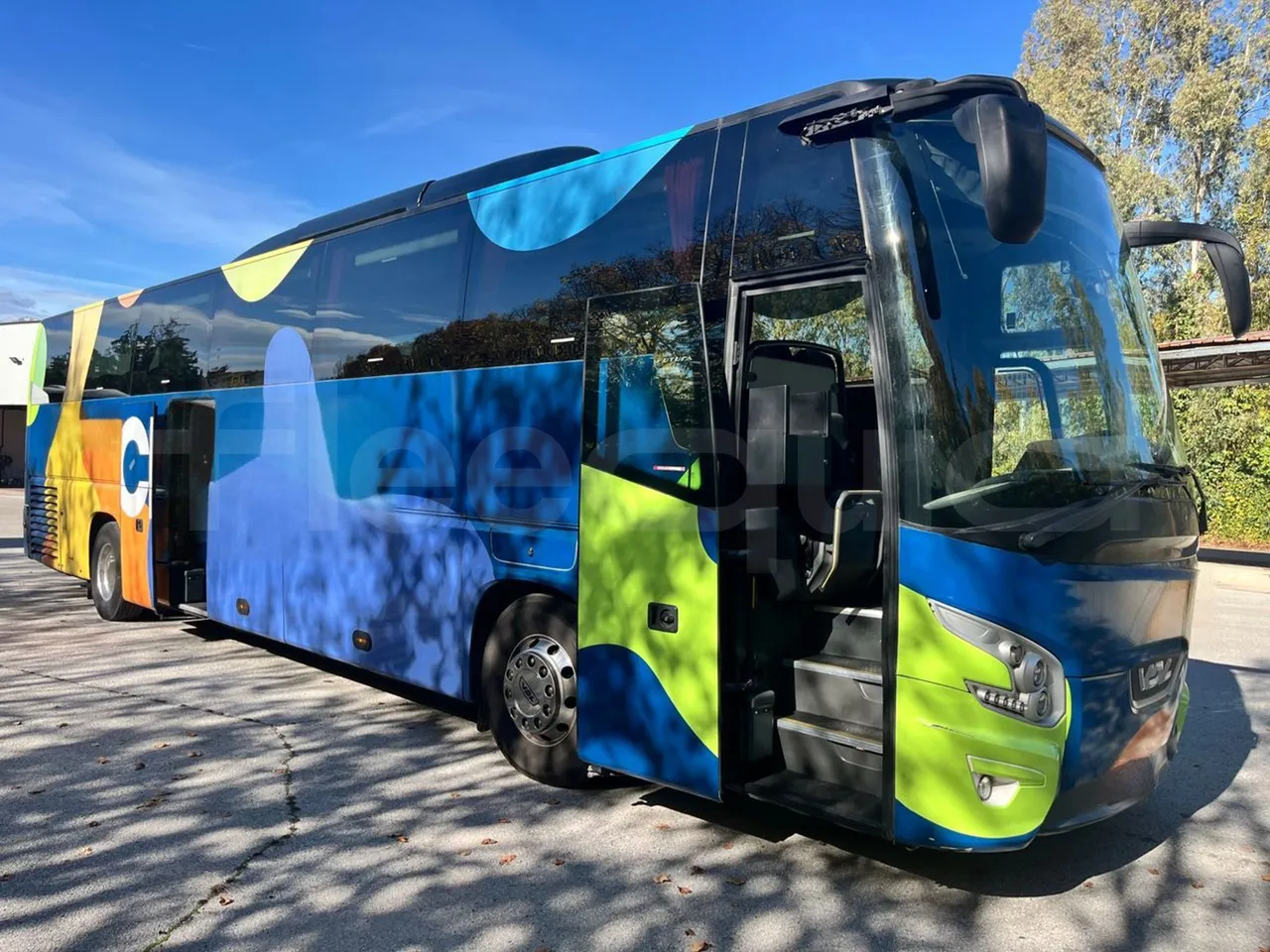 Vdl Futura 501E1 - EUR6 - 320kW - 12.875m - 3/4 right front doors open
