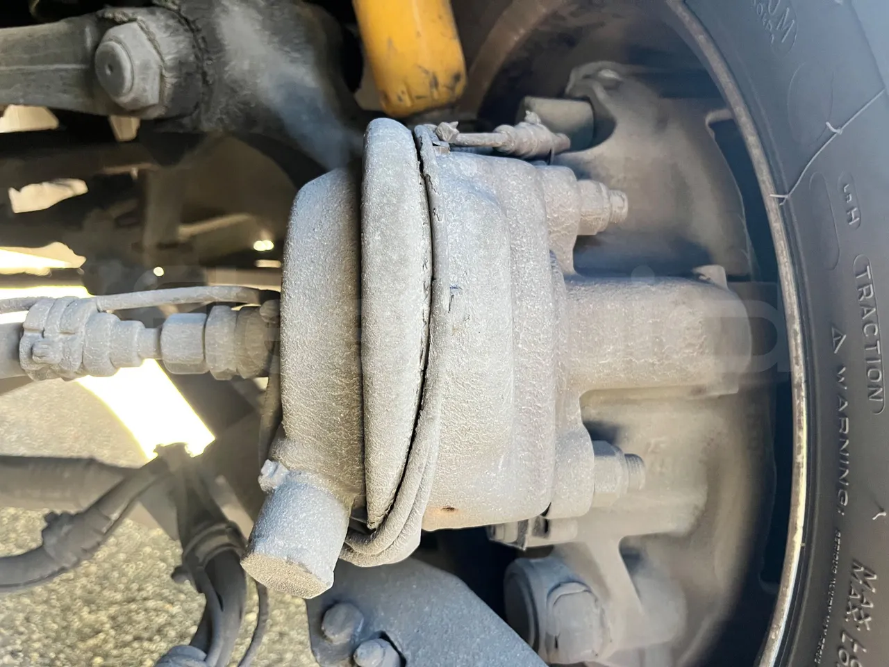 Vdl Futura 501E1 - EUR6 - 320kW - 12.875m - front brake calipers right