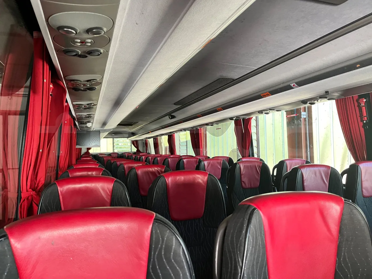 Vdl Futura 501E1 - EUR6 - 320kW - 12.875m - reverse view middle aisle